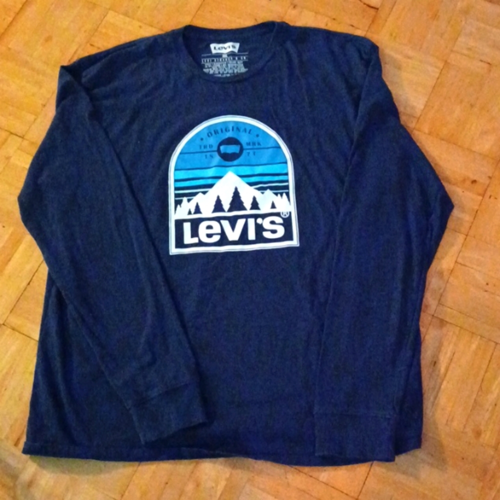Levi's long sleeve 2xlarge tee shirt